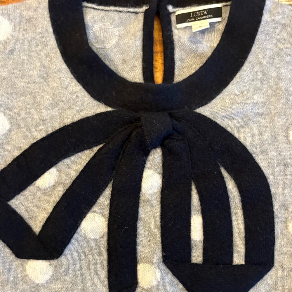J Crew Women’s Gray Polka Dot 100% Cashmere Crewneck Sweater With Bow Small S - Picture 9 of 11